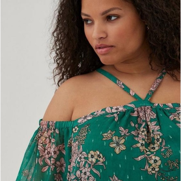 TORRID Cold Shoulder Halter Top Crinkle Chiffon Floral Green Size 2 NEW - Picture 14 of 14
